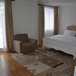فندق Turizem Shkelzeni