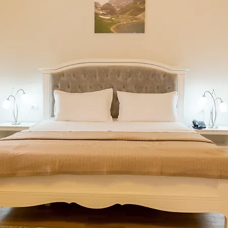 Turizem Shkelzeni Hotel 4*