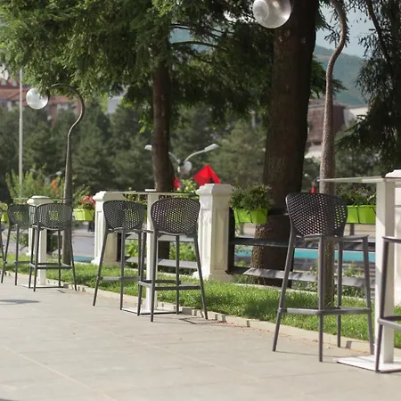 Turizem Shkelzeni Hotel 4*