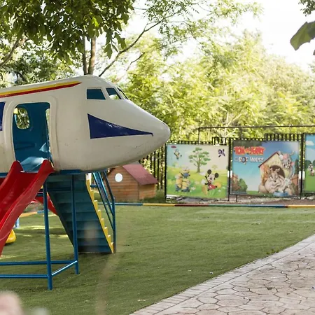 Hotel Turizem Shkelzeni 4*