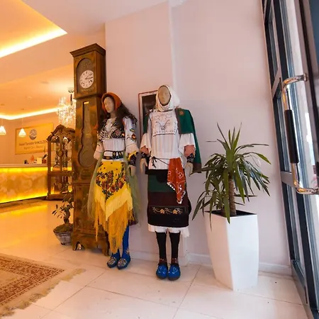 Turizem Shkelzeni Szálloda Bajram Curri