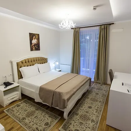 Turizem Shkelzeni Szálloda Bajram Curri