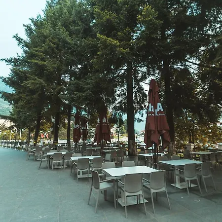 Szálloda Turizem Shkelzeni