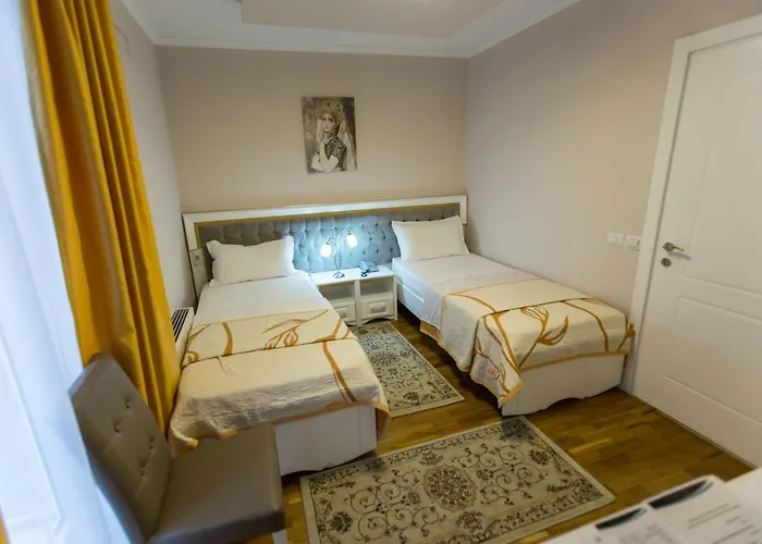 Szálloda Turizem Shkelzeni Bajram Curri