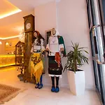 Turizem Shkelzeni מלון Bajram Curri