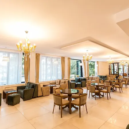 Turizem Shkelzeni Hotel Bajram Curri