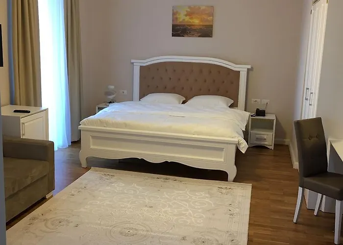 Turizem Shkelzeni Bajram Curri